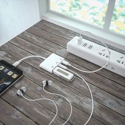 USB C to 3.5mm Jack Audio Adapter with Fast Charging OTG White.