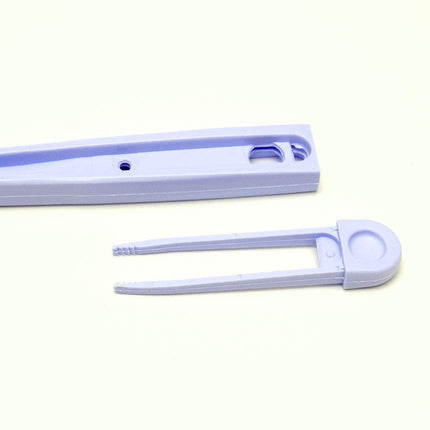 Plastic Fly Swatter with Tweezers, Bugs Whisk and Fly Killer with Pincers (3).
