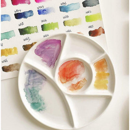 Easy-to-clean watercolor and gouache mixing tray - 6 holes - 8 inch - white - round.