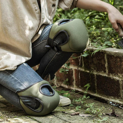1. Double Garden Knee Braces - Extra Thick Knee Braces - Adjustable Knee Braces - Soft and Comfortable Memory Foam - Non-slip - Suitable for Outdoors and Gardens (Green).