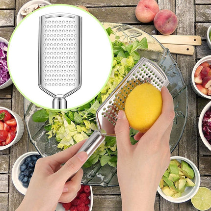 Stainless Steel Flat Grater - 1 Piece - 23.5cm - Perfect for grating garlic, cheese, chocolate, lemons and limes - Durable and rust-resistant - With hanging holes (1 piece).