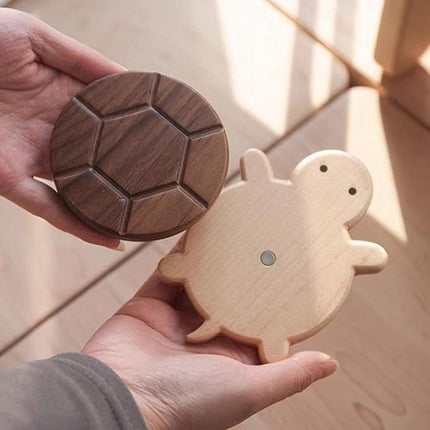 Coasters - Cute coasters - wood - With a stylish turtle design - A fun desk decoration - Perfect for storing all kinds of cups, cutlery and kitchen utensils..