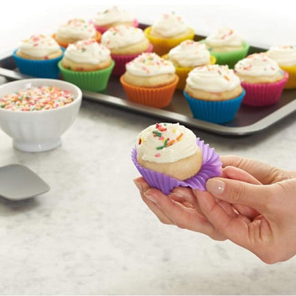 Baking Trays - Round Reusable Baking Trays - Pack of 12 (Ovenproof up to 220°C) - Assorted Colors.