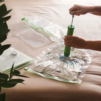 Vacuum Bags for Clothes - Set of 4 - with Manual Inflation Function - 120x100cm.