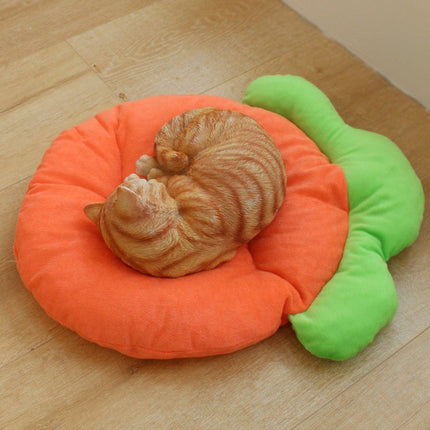 Pet Sleeping Mat - Warm Blanket - Soft Fabric - Cute Radish Shape - Suitable for Cats and Dogs (M-32*43cm).