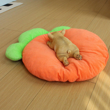 Pet Sleeping Mat - Warm Blanket - Soft Fabric - Cute Radish Shape - Suitable for Cats and Dogs (M-32*43cm).