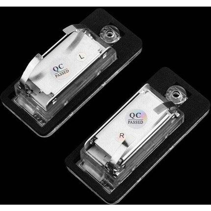 2pcs Car LED Number HOP-LPL0114 License Plate Lamp Bulb Kit for Audi A3 S3 A4 S4 B6 B7 A6 C6 S6.