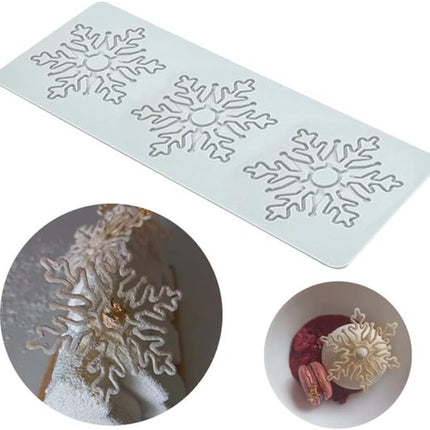 Baking Molds (3-Piece Set) - Silicone Baking Molds - Maple Leaf, Clover, and Snowflake Patterns - Suitable for baking chocolate, candy, and cupcakes, this is a handy tool for creating fun homemade desserts.