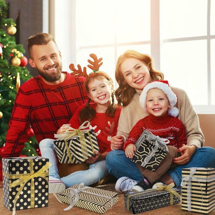 Wrapping Paper Set - 6 Rolls Gold & Black Christmas - Includes Ribbon & Stickers - 43x300 cm Per Roll.