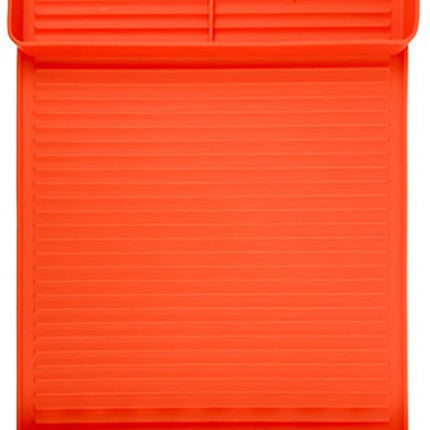 Silicone BBQ Grill Mat - 8-Slot Mat with Drip Tray - Heat-Resistant and Dishwasher-Safe - 40x27 cm - Orange.