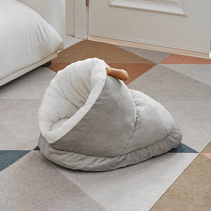 Cat Bed - Comfortable Slipper-Shaped Cat Bed - Semi-Enclosed Pet Den - Suitable for Indoor Cats and Small Dogs - Warm Plush Cat and Dog Bed - Non-Slip Bottom - 50*35*30 cm - Gray.