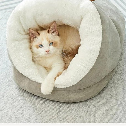 Cat Bed - Comfortable Slipper-Shaped Cat Bed - Semi-Enclosed Pet Den - Suitable for Indoor Cats and Small Dogs - Warm Plush Cat and Dog Bed - Non-Slip Bottom - 50*35*30 cm - Gray.