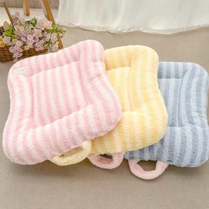 Cat Bed - Pet Mat - Soft and Warm Sleeping Mat for Cats and Small Pets, Comfortable and Cozy - Suitable for All Pets (Pink, S: 40 * 50cm).