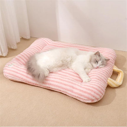 Cat Bed - Pet Mat - Soft and Warm Sleeping Mat for Cats and Small Pets, Comfortable and Cozy - Suitable for All Pets (Pink, S: 40 * 50cm).
