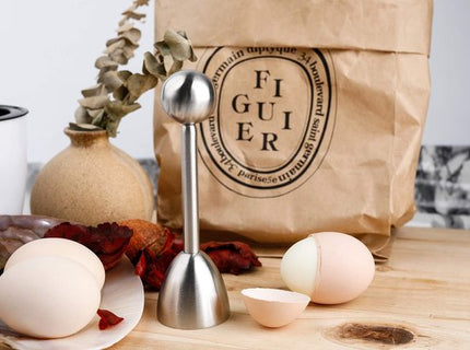 Egg Shell Cracker - Stainless Steel Manual Cutter for Perfect Cuts - Suitable for Soft- and Hard-Boiled Eggs.