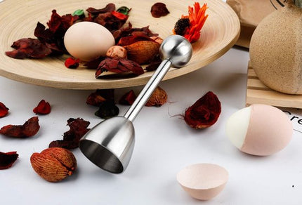 Egg Shell Cracker - Stainless Steel Manual Cutter for Perfect Cuts - Suitable for Soft- and Hard-Boiled Eggs.