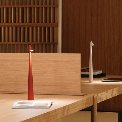 Portable LED Table Lamp with Touch Sensor, Metal Desk Lamp with 3 Brightness Levels, Rechargeable Night Light with 3 Colors Touch Control for Bedside and Dining Room (White).