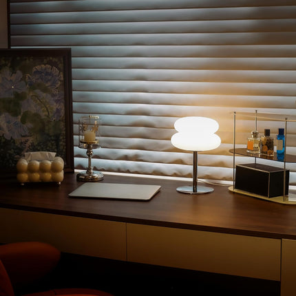 White mushroom lamp, mid-century modern bedside lamp, dimmable retro egg tart bedside lamps, atmospheric home lighting, cute bedroom and living room lamps (no glass).