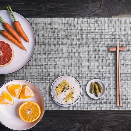 PVC placemat, 4 pieces non-slip heat-resistant placemats, washable vinyl placemats, set of 4 - gray.