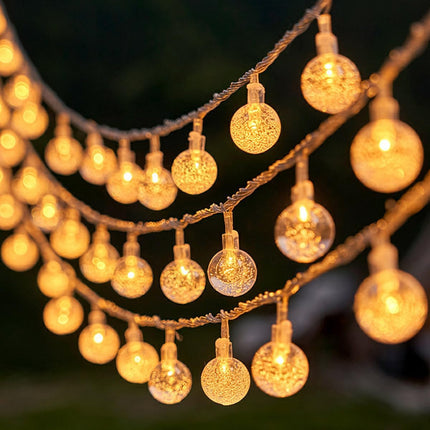 LED string lights with balls - battery operated - suitable for family gatherings, patios, gardens and weddings (6 m, 40 LEDs, warm color).