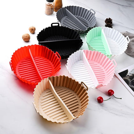 Airfryer baking tray – Airfryer accessories – Round Silicone Baking Tray with Division – Non-Stick Heat-resistant Baking Pan for Oven & Airfryer – Suitable for Cakes, Cookies & Muffins – 20×20×4.5 cm – Off White – 2 pieces.