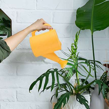 Dmlowu Watering Can 700ml Plastic Kids Watering Can Light-Weight Watering Can Indoor Plants for Artificial Plants Outdoor Garden Flowers Live Plants, Sturdy Gardening Watering Can for Kids Yellow.
