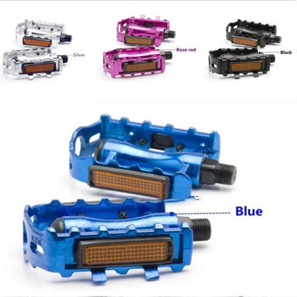 Worgeous 1 Pair of Silver Aluminum Alloy Mountain Bike Pedals with Anti slip Spikes.