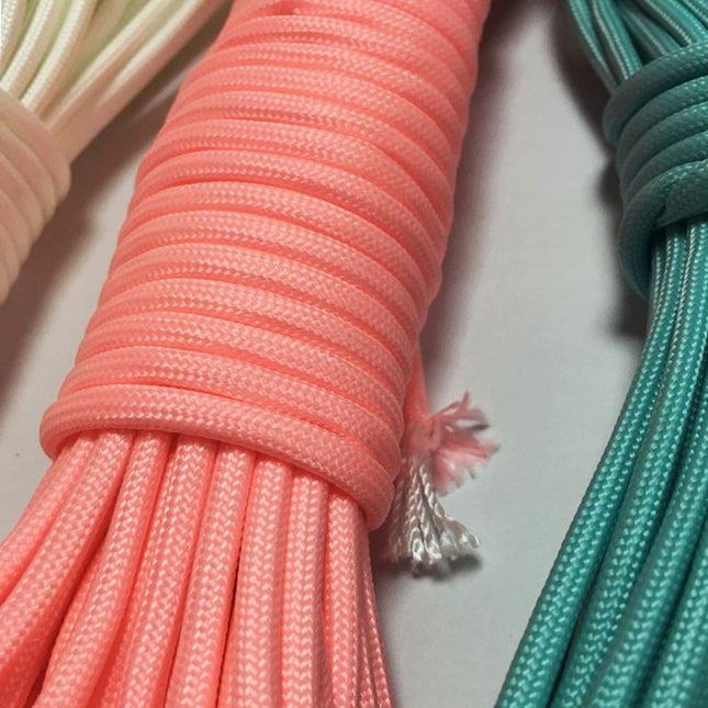 Worgeous 5pcs Outdoor 1 Meter Night Nine-core Umbrella Ropes Parachute Cord Glowing in the Dark.