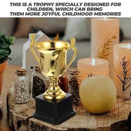 SWETRACE Trophy Golden Plastic 1Pack 6.8x4.7x2.4in.