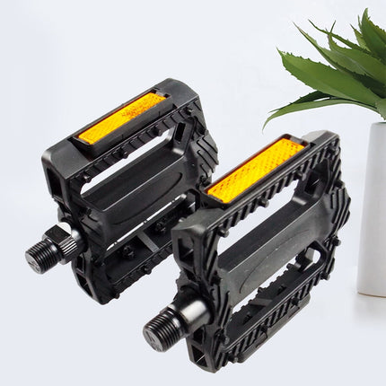 Masteelf 1 Pair of Pedals Anti-slip Plastic Grain Large Treadle Universal Road Bike Pedals.