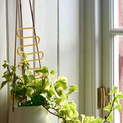 SWETRACE 2Pcs Curved Shape Iron Garden Trellis for Indoor Potted Plants Home Decorative Support 13.4x4.1in.