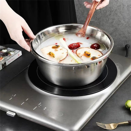 4 Pcs Kitchen Mixing Bowls with Grater Lid Stainless Steel Construction.