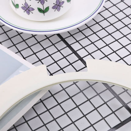 Sleek Black White Silicone Lids Available in Size Range of 18cm to 26cm B 20CM.