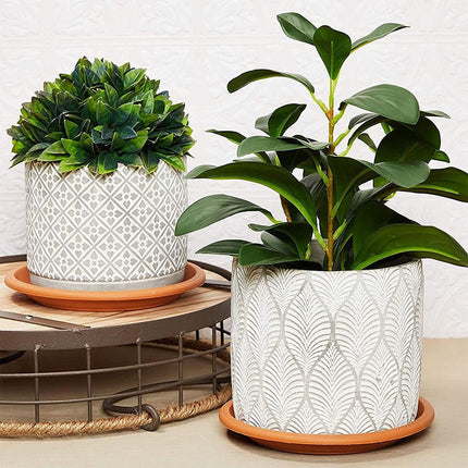 Heavy Duty Plastic Plant Saucer - 8 Inch Round Flower Pot Drip Tray, Durable Flowerpot Base for Indoor/Outdoor Use, Water Catcher for Potted Plants, Easy to Clean, Black B.