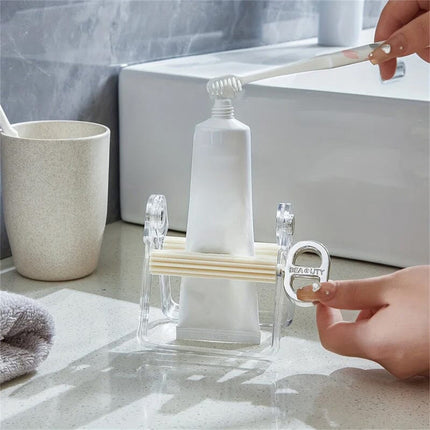 Luxury Paint Tube Squeezer Wringer Tool - Rolling Tube Squeeze Roller for Toothpaste - Toothpaste Tube Squeezer for Artists, Hair Salons, Painters - Daily Living Essential, (Black) 3.39x4.13x3.78 3.39" x 4.13" x 3.78" Black*4.