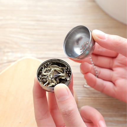 Spice Ball for Cooking, Tea Infuser, Stainless Steel Tea Ball Strainer Spice Infuser, Soup Seasonings Seperation Basket with Extended Chain Hook for Brewing Tea Spices Seasonings, 1.57x1.57 2.08" x 2.75" Silver.