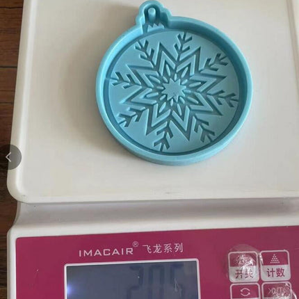Christmas Ornaments Resin Molds, 1 Pcs Round Resin Ornaments Molds, Epoxy Pendant Casting Molds, Silicone Resin Molds for DIY Crafts Making Holiday Xmas Home Decor, 2.7 Inches blue.