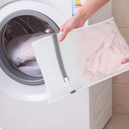 3 Pcs Mesh Laundry Bag For Delicates Wash Bag For Underwear Lingerie Small Premium Fine Mesh Laundry Bags with Sturdy Zipper for Delicates,Travel Storage Organize Bag Laundry Bag,3 Pcs,9.06x11.81 3 Pcs.