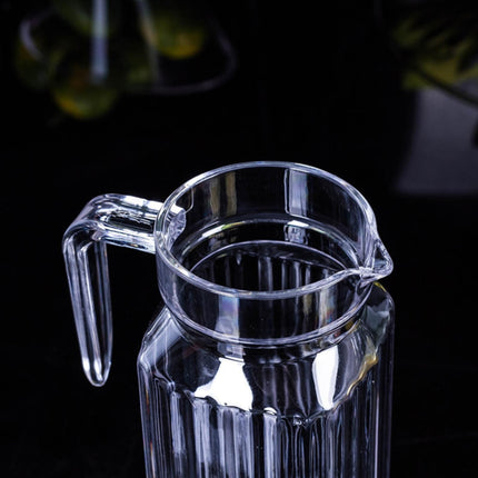 1Pcs Plastic Water Pitcher With Lid,Spout And Handle Plastic Juice Pitcher,Drink Pitcher With Lid,Tea Beverages for Fridge Water Carafe Jug for Lemonade Milk Cold Drink Home Daily Party,White Z_Clear.