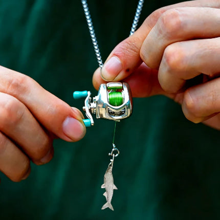 Mini Fishing Reel Necklace with Rotating Handle,Functional Spinning Reel Pendant for Anglers,Movable Line Guide and Keychain Loop,Collectible Gift for Fishing Lovers,Men,or Outdoor Enthusiasts..