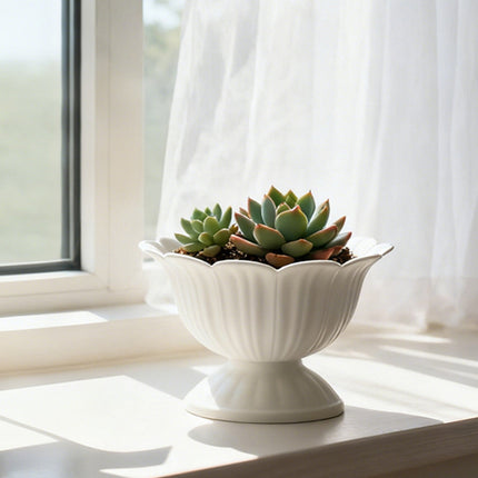 1.1L Thickened Round Bottom Plastic Flower Pot,18x13.5x18cm White Planter for Indoor and Outdoor Plants,Durable and Easy to Clean,Suitable for Various Decorative and Gardening Needs.