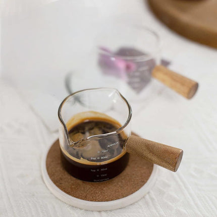 Espresso Measuring Cup - Shot Glass - Milk Jug - Coffee Accessories - Barista Tools - Measuring Cup Glass - Espresso Glasses - Sauce Jug - Measuring Glass - Mini Measuring Cup - Double Spout - Heat Resistant - Wooden Handle - Transparent - 2 Pieces.