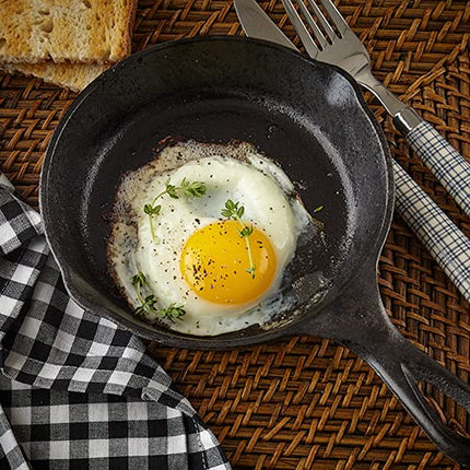 Cast Iron Frying Pan - Mini Skillet - Ø 16 cm - Egg Pan - Tapas Pan - BBQ - Camping - Serving Pan - Blini Pan - Pancake Pan - Saucepan - Melting Pan - Outdoor Cooking - Robust - Frying Pan - Kitchen Aid - Black - Cast Iron - 1 Piece.