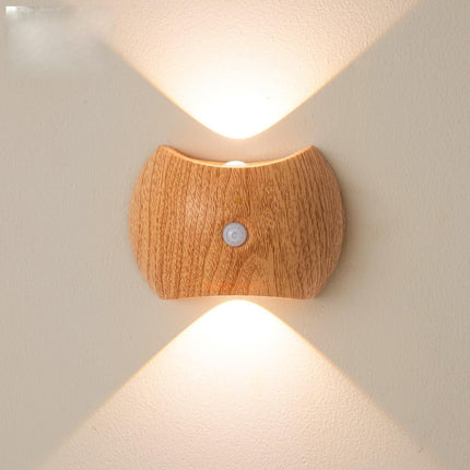 Indoor Wall Lamp - Night Light with Motion Sensor - Wireless LED Wall Light - Rechargeable Wall Lamp - Stair Lighting - Closet Lighting - Bedroom Lamp - USB Rechargeable - Magnetic -Warm White Light - Light Wood - 1 Piece.
