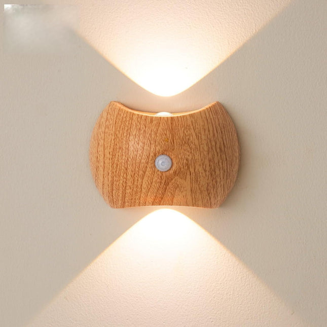 Indoor Wall Lamp - Night Light with Motion Sensor - Wireless LED Wall Light - Rechargeable Wall Lamp - Stair Lighting - Closet Lighting - Bedroom Lamp - USB Rechargeable - Magnetic -Warm White Light - Light Wood - 1 Piece.