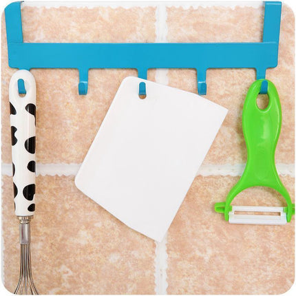 Dough scraper - Dough cutter - For pies and cakes - White - Plastic.