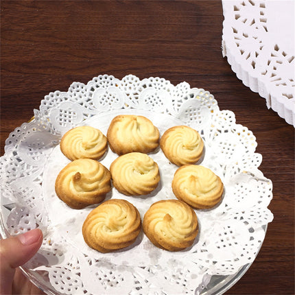 Lace Paper Placement, 12 inch Round White Paper Placement, Disposable Paper Placemats, for Wedding, Birthday, Cakes, Desserts, Tableware Food Decoration, Pack of 100.