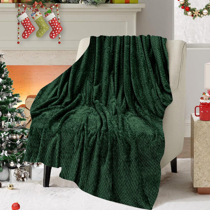 Christmas Solid Color Blanket, 59x39" Soft Warm Throw Blanket, Light-weight Plush Throw Blanket for Bed Sofa Camping Airplane Holiday Green.