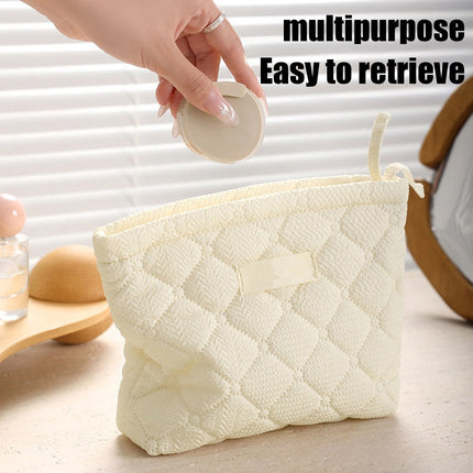 Floral Makeup Bag, Quilted Makeup Bag, Zipper Pouch, Purse Travel Make Up Organizer for Women Cosmetic, Portable Cosmetic Bag, Large Capacity Pencil Case, for Travel, Camping Beige.
