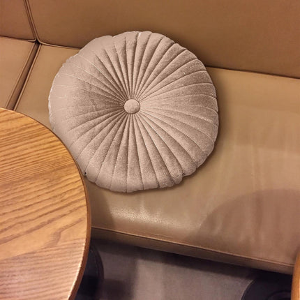 Darzheoy Round Throw Pillow 15.7 inch Decorative Round Velvet Floor Pillows Small Pumpkin Throw Pillow Cushion for Living Room Sofa Bed, Gray Coffee.